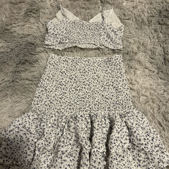 Floral Two-Piece Set - Picture 2 of 3